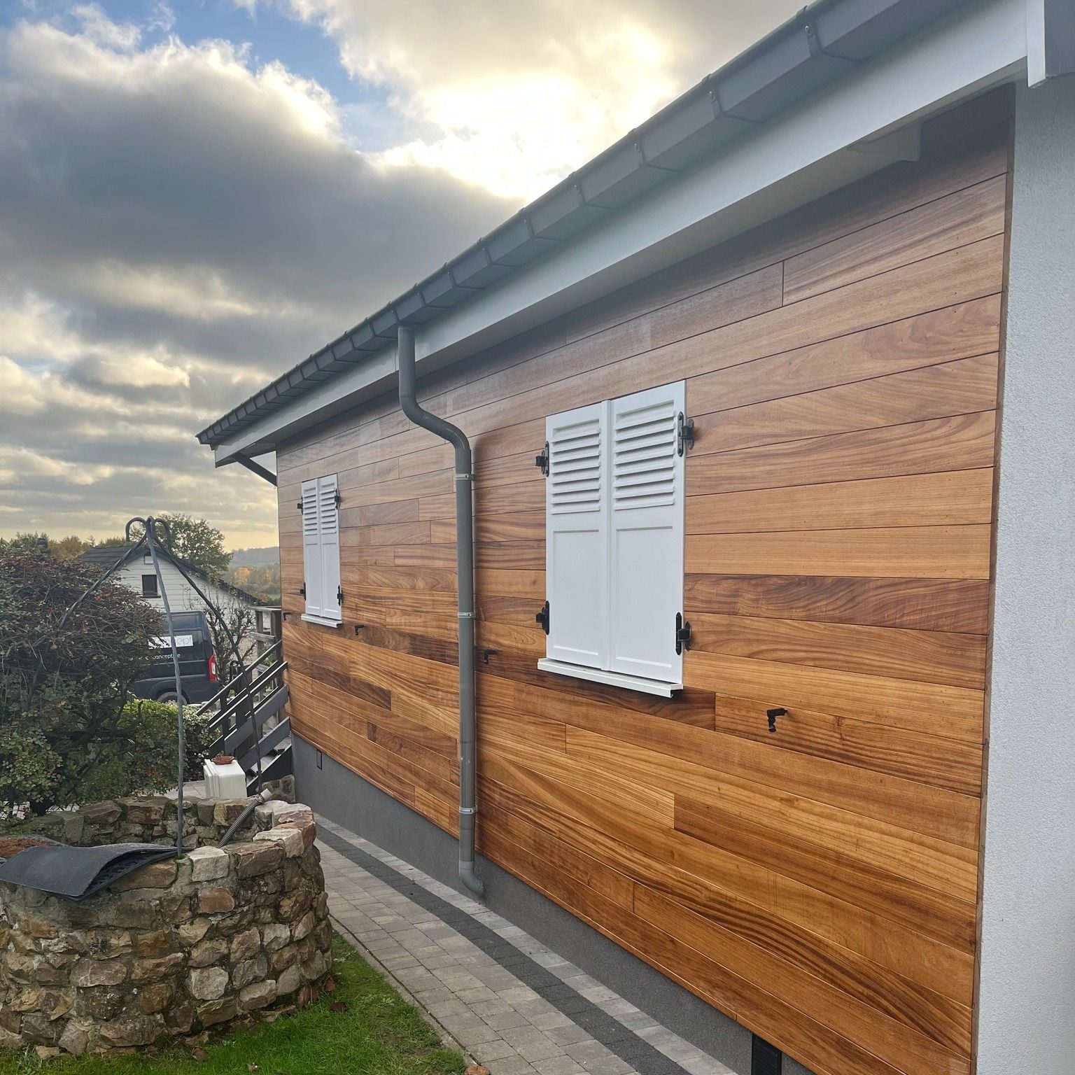 Horizontale houten gevelbekleding uitgevoerd door Facade Concept